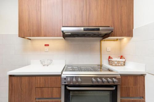 Amazing DEAL! Stunning 3BR Apt with Huge Terrace - JVT, Dubai (foto 10)