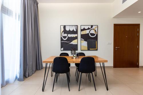 Amazing DEAL! Stunning 3BR Apt with Huge Terrace - JVT, Dubai (foto 2)