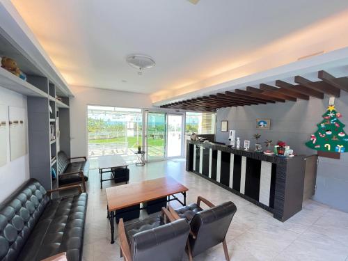 Facilities, Cest la vie B&B in Eluanbi