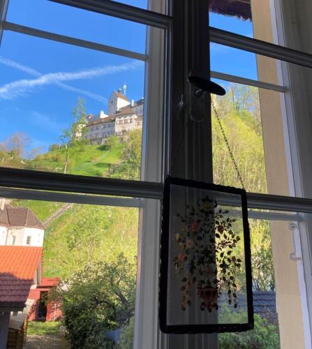 ciao-aschau Haus zur Burg Ap112 Burgblick