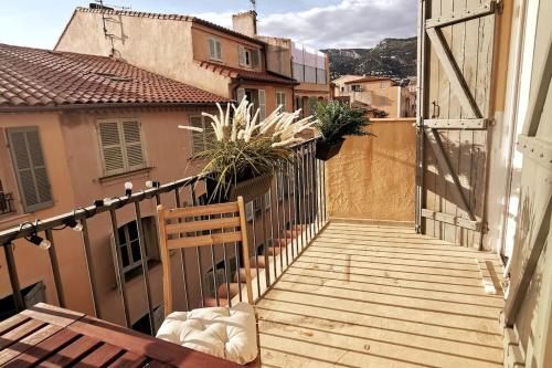 Terrace in town - Historic center - Location saisonnière - Toulon