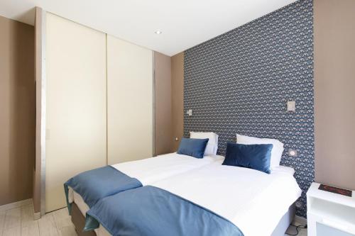 beautiful 3 room-flat near palais