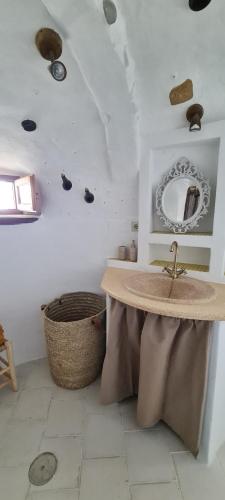 Cuevas Los Coloraos - La Residencia in Villanueva de las Torres