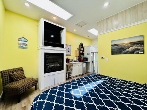 New Buffalo Inn & Spa - image 2