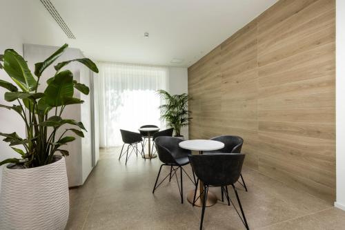 The Palm Riccione 5