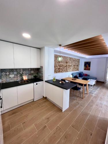 Gatu Premium Villa Flamenca , Preferente Mayores De 25 Anos Y Familias - Cadix