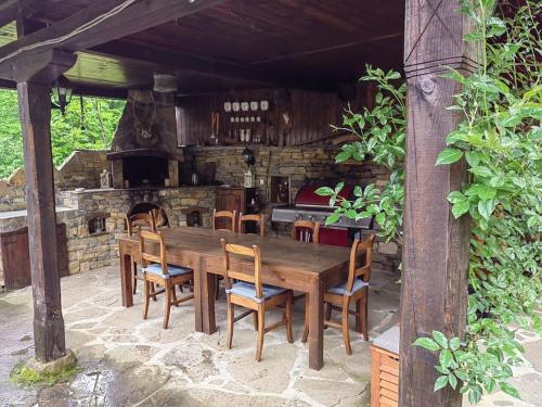 Къща за гости КИМ in เอพริลตซิ