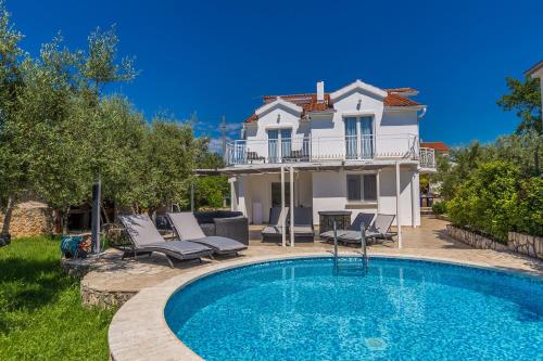  Holiday Home OLIVE GARDEN in Brzac