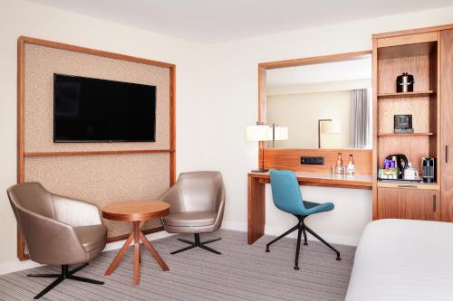 Courtyard by Marriott London Gatwick Airport - image 11