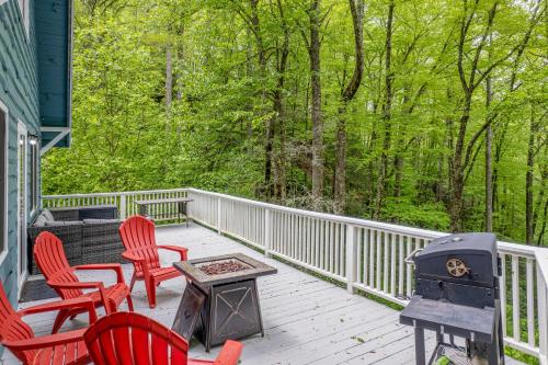 The Treetop Cottage in Glenville, USA