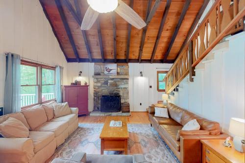 The Treetop Cottage in Glenville, USA