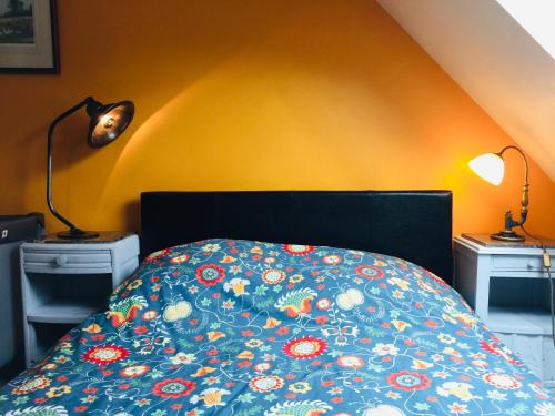 Piscine privée avec belle vue, brasero, basket et wifi 10-14prs gîte à louer Le Grand-Pressigny