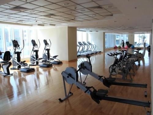 Dream Inn Apartments - Standpoint Tower - image 5