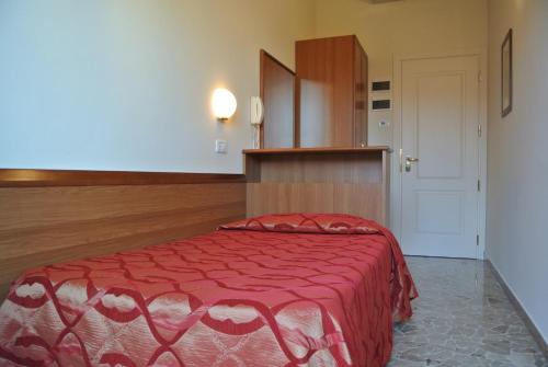 Hotel Tiffany - image 10
