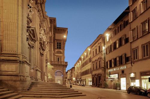 Зручності, Hotel De La Ville in Флоренція