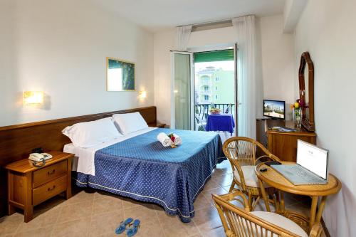 Camera doppia o twin, vista sul mare, balcone