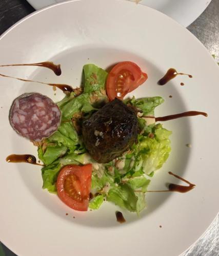 Hôtel Restaurant La Renaissance (Hotel Restaurant La Renaissance) in 山中聖西爾格