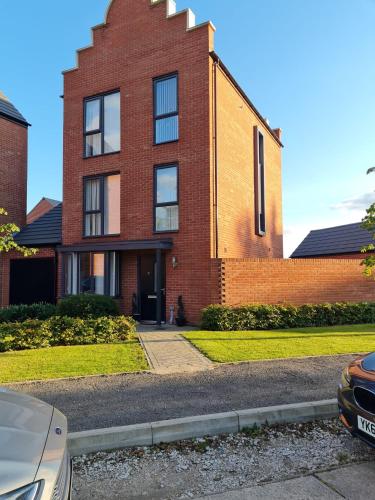 Mills Home Stays, Derby