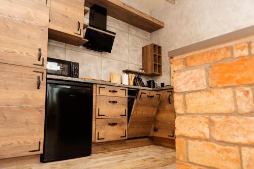 Bez Zegarka Osada nad Jeziorem Rospuda in Czarne