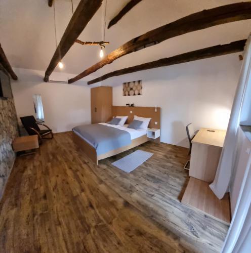  Rooms Villa Ruja in Grabovac