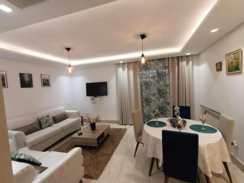 Luxurious 2-Bed Apartment in Sidi Daoud Marsa in Sidi Daoud