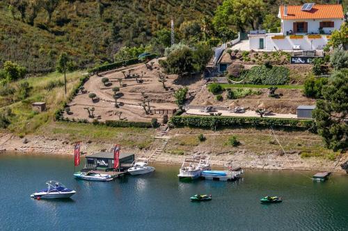 Skats, Castelo de Bode - Lake House, A Casa do Avô (Castelo de Bode - Lake House, A Casa do Avo) in São Pedro de Tomar