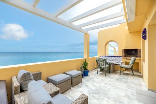 Estepona Beach Apartment, Marbella
