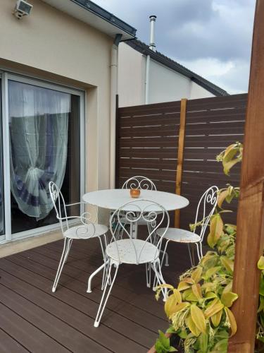 Einrichtungen, Petit appartement à la campagne proche mer (Petit appartement a la campagne proche mer) in Missillac