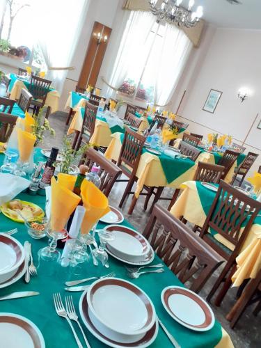 餐廳, Hotel Fleming in 菲烏吉