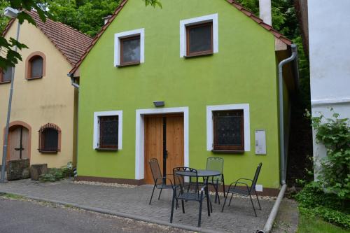 B&B Jaroslavice - Vinný sklep Pod zámkem - Bed and Breakfast Jaroslavice