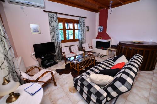 บริการและสิ่งอำนวยความสะดวก, Villa Koliri in พีร์กอส