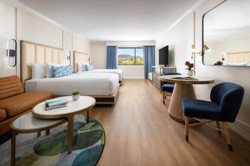 The Anza-a Calabasas Hotel