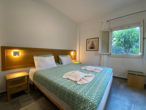  Chrisi Holiday Home - 500 sqm Private Gardens & Nature View - 300m by the sea in Almyrida