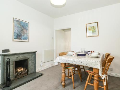 Brackenrigg Cottage - image 14