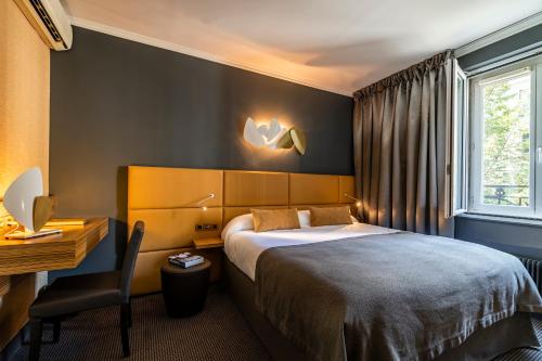 Guestroom, Hotel Residence Europe in Clichy