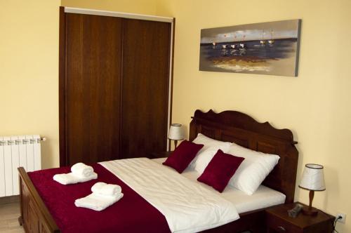 Apartment with Terrace and Sea View image 10