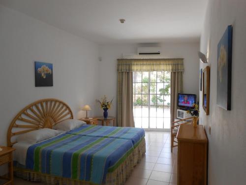 Dona Ana Garden in Лагос