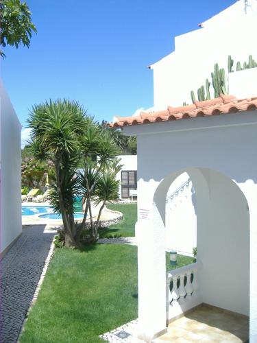 Сад, Dona Ana Garden in Лагос