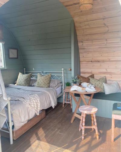 Skipbridge farm glamping Room Type - Deluxe Double Room