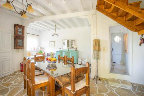 Traditional family villa southern lefkada