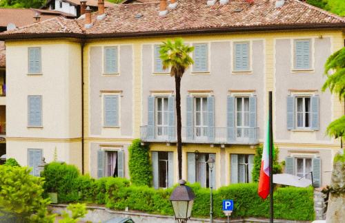  Como lake - Villa Ruscone with wedding location in Lasnigo