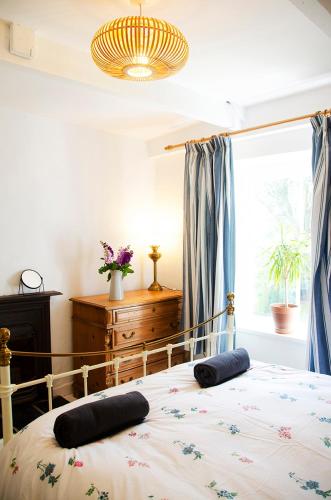 Lovely cottage with private garden in Penryn