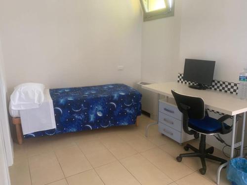 1 twin bed