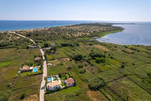 ISSOS BEACH VILLA