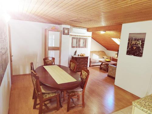 Didovina House in Rašćane