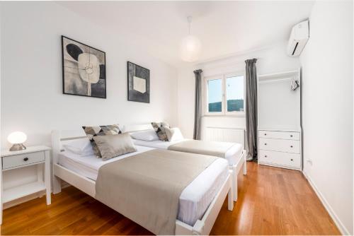 Cozy Vila Summer-Perfect Location - Tap to explore photos