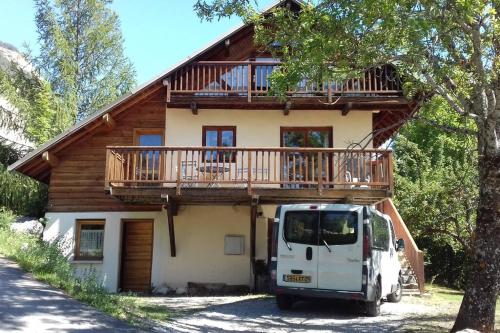 B&B Les Vigneaux - Chalet avec jardin proche de VALLOUISE - Bed and Breakfast Les Vigneaux