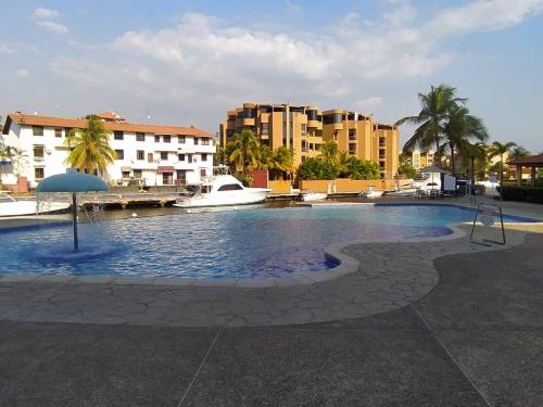 Confortable apartamento en Marina del Rey Lecheria