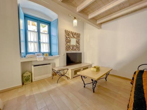 PortaDelMare deluxe suites - image 12