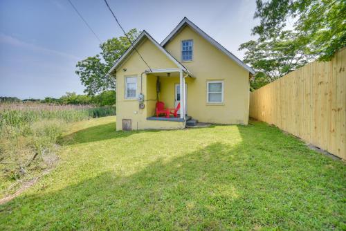 Charming Newport News Cottage Less Than 1 Mi to Ocean!